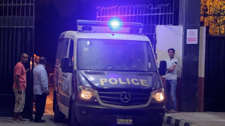 مصر ..  عاطل عن العمل يقتل زوجته ويقفز من الطابق الخامس