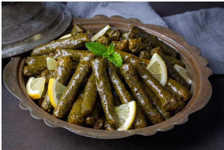 ورق العنب المحشي بالنكهة الشامية