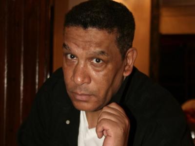 فى ذكرى رحيله ..  محمد شرف "ملك الكوميديا الثانوية" صاحب الـ 100 دور