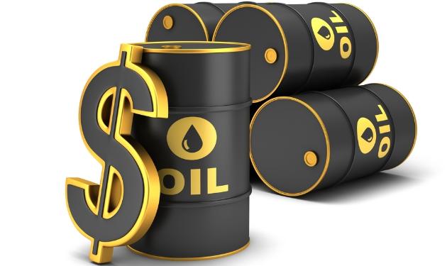 أسواق النفط تشهد تراجع ملحوظ على الطلب بالعقود الآجلة مع أفتتاح جلسته لهذا اليوم