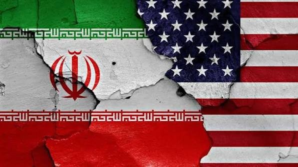 مسؤول أميركي: نفوذ إيران على "هرمز" يتقلص ..  وترامب يوقع قانون عقوبات جديدا