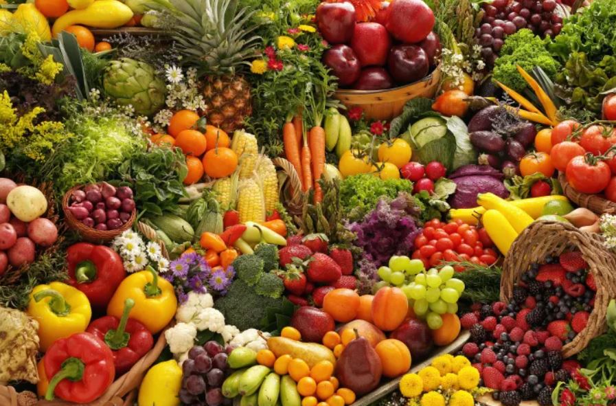 ورود 3693 طنا من الخضار والفواكه لسوق الجملة المركزي في عمان يوم الأحد