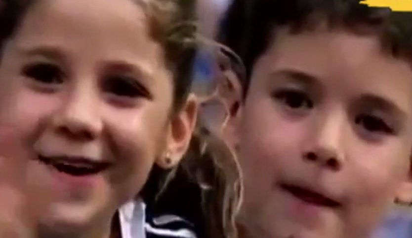 بالفيديو تصرف مثالي من اطفال يشجعون ريال مدريد يحرج الكبار