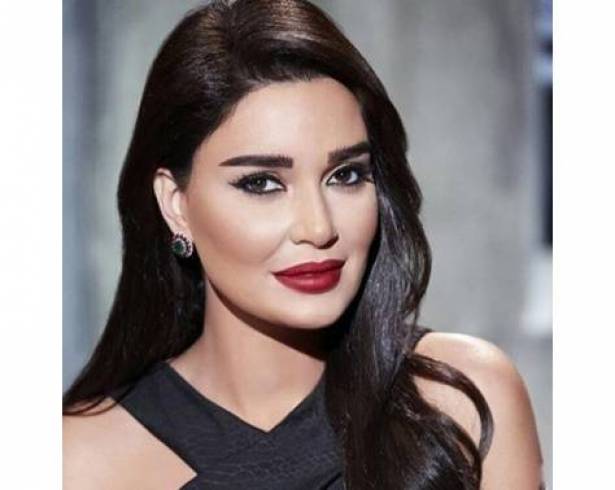 بالصورة ..  سيرين عبد النور توضح حقيقة اعتزالها