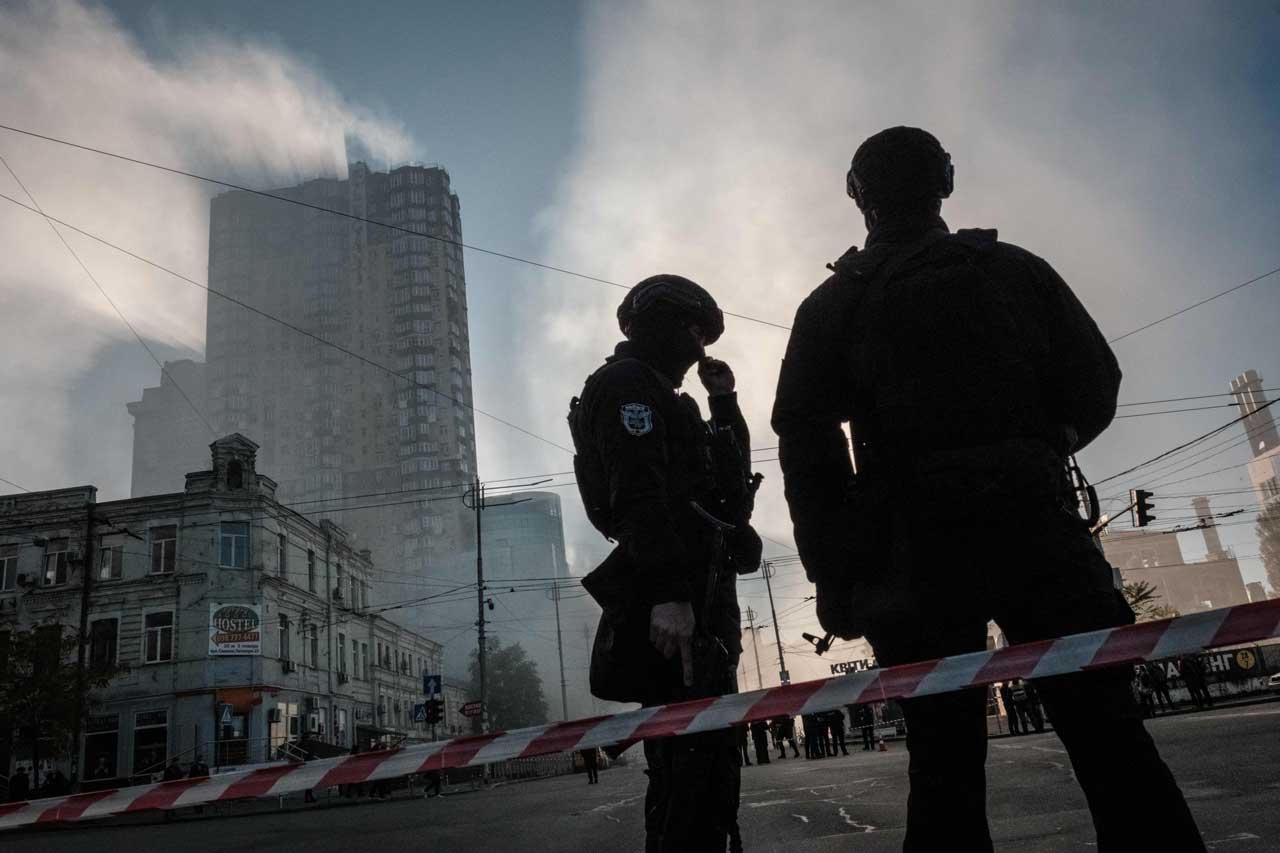 هجمات عاصفة على كييف ..  وزيلينسكي يتوعد بـ«عقاب عادل»