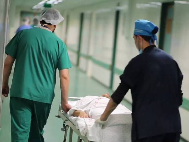 بريطانيا : عدد مصابي كورونا في المستشفيات يتضاعف كل 8 أيام