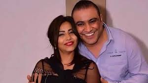 حكم قضائي جديد يُلزم شقيق شيرين عبد الوهاب بدفع 120 ألف دولار لصالحها  