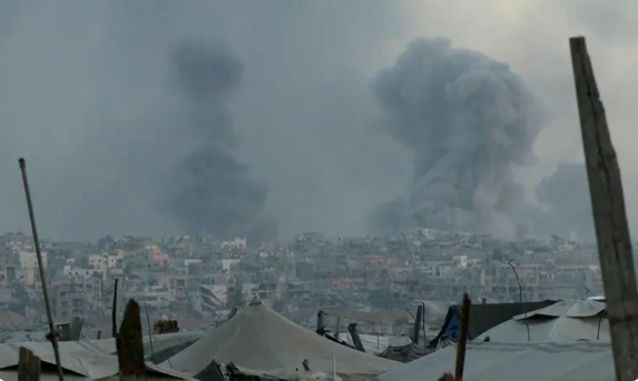 استشهاد 3 فلسطينيين في خان يونس وعمليات النسف مستمرة