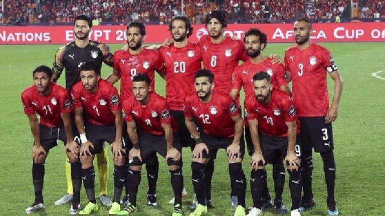 مدرب جزائري مرشح لقيادة منتخب مصر