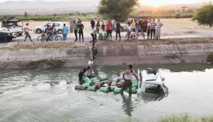 طريق الخدمات لقناة الملك عبدالله  ..  مصيدة غرق للمركبات