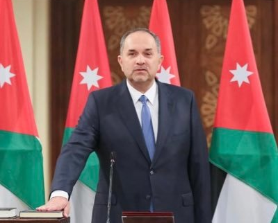 بعد إقالته بسبب مخالفة "أوامر الدفاع" وزير العدل "بسام التهلوني" يُغرد  ..  ماذا قال؟