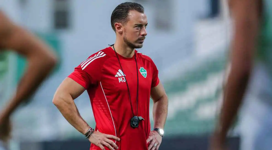 أول تحرك رسمي من ميلان للتعاقد مع مدرب الأهلي السعودي