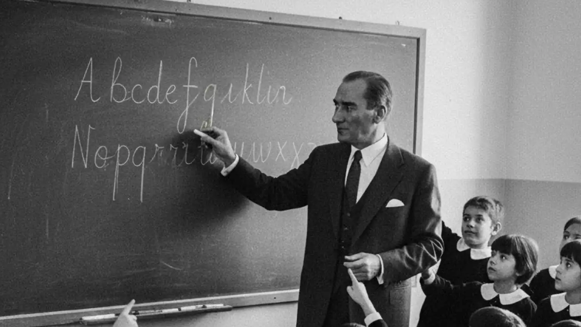 تفسير الحلم بمعلمك القديم وعلاقته بالنمو الشخصي