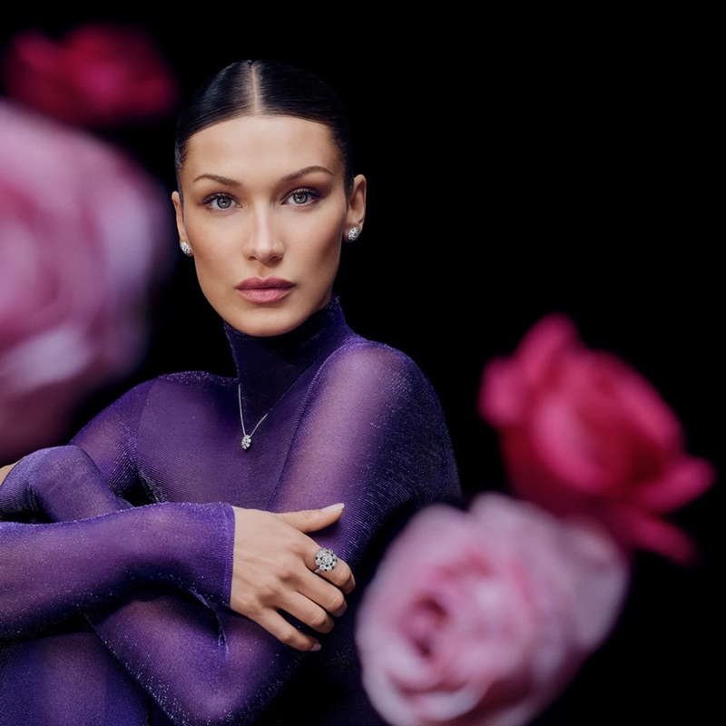 ملامح بيلا حديد المنحوتة تخطف الأنظار إليكِ أبرز الإجراءات التجميلية التي تلجأ لها؟