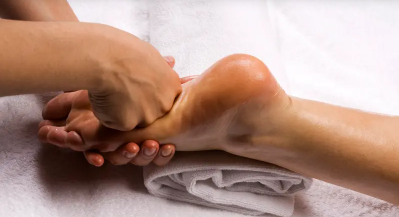 هل يؤثر حذاؤك على عقلك؟ ..  علماء يجيبون