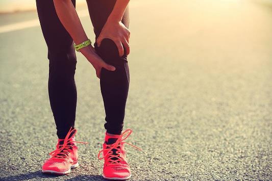 علاج خشونة الركبة بالأعشاب