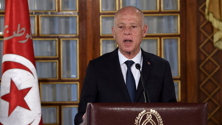 الرئيس التونسي يعلن رفع حظر التجول في كل البلاد