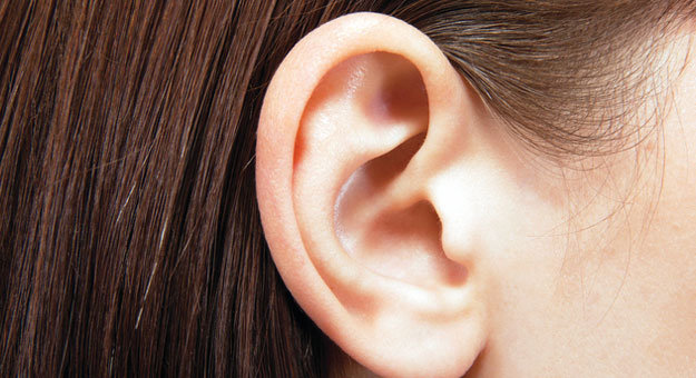 دراسة: الأذن اليمنى تسمع الأصوات واليسرى تميز الموسيقى