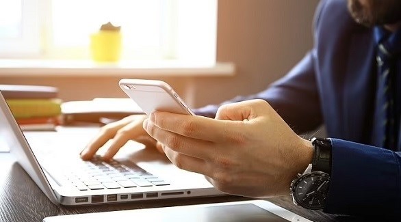 دراسة: كتم صوت الإشعارات يجعلك تتحقق من هاتفك أكثر