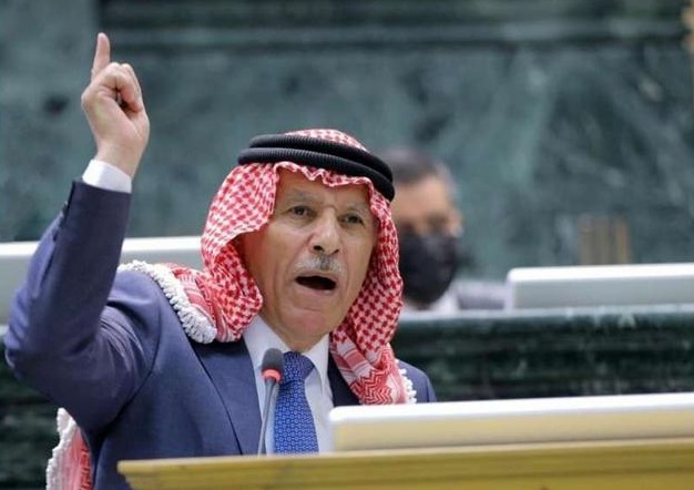 وسم النائب "صالح العرموطي" يتصدر مواقع التواصل الاجتماعي