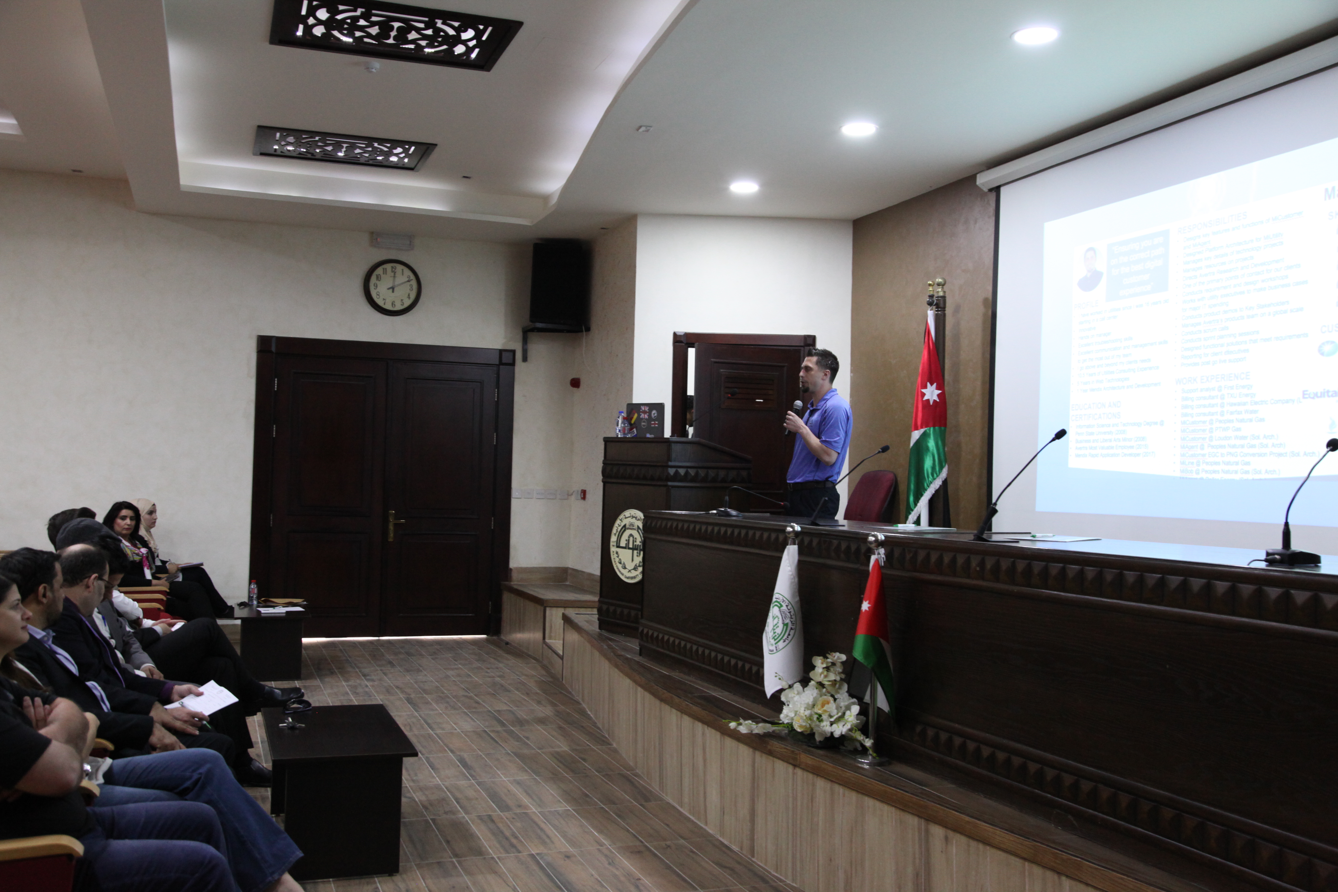 محاضرة تعريفية في الزيتونة الأردنية حول منصة ميندكس