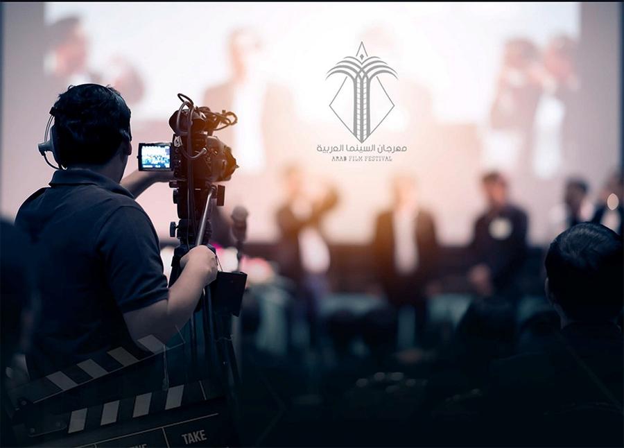 لبنى عبد العزيز تعتذر عن رئاسة مهرجان السينما العربية