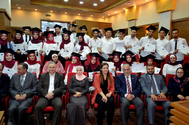 مركز التعليم والتعلم بجامعة عمان الأهلية يخرّج طلبة البرنامج التأهيلي HOPES