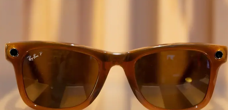 "ميتا" في مأزق  ..  دعوى براءات اختراع تهدد نظاراتها الذكية الشهيرة