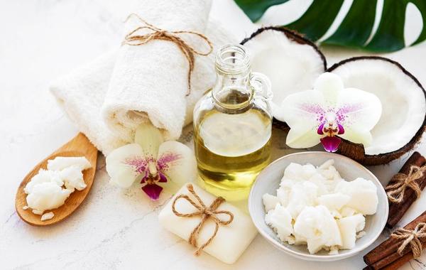  زيت جوز الهند يحارب البكتيريا المسببة لحب الشباب 
