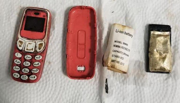 استخراج هاتف من معدة سجين في كوسوفو ..  3 أجزاء