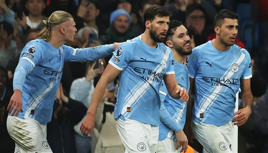 قمة "أعمال كرة القدم" تكشف التفاوتات المالية بين الدوريات الكبرى