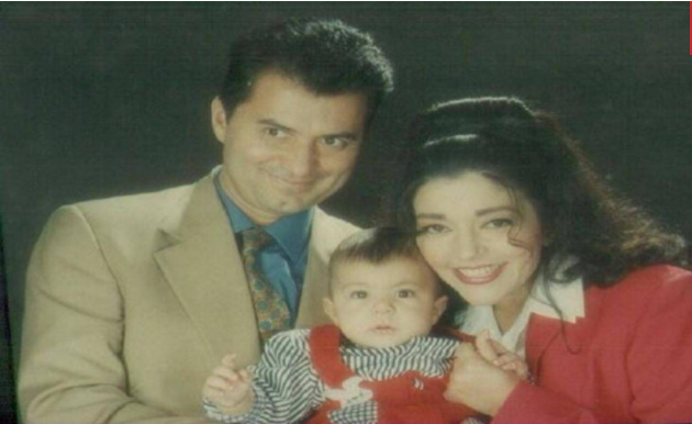 بالصور  ..  بعد عقود من طلاقهما  ..  ظهور نادر لوالد ابن سميرة سعيد الوحيد