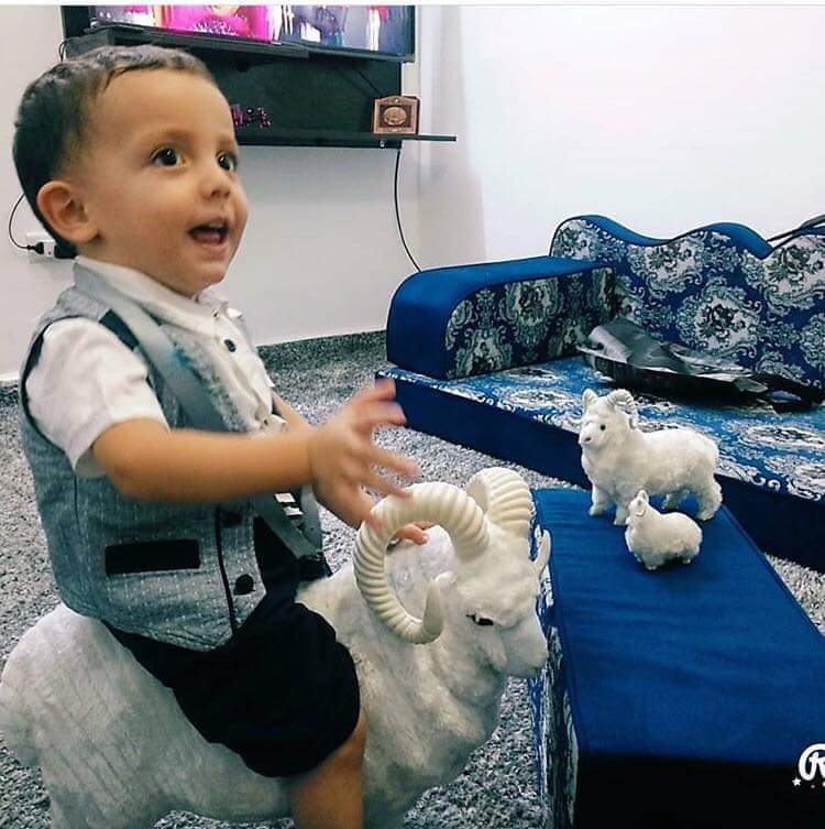 بالوثائق ..  طفل مهدد بفقدان حياته يناشد الحكومة وأهل الخير بالمساهمة في علاجه 