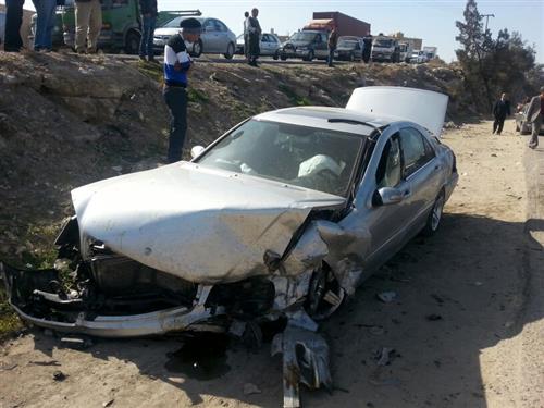 إصابة (4) أشخاص بحادث تصادم في الزرقاء