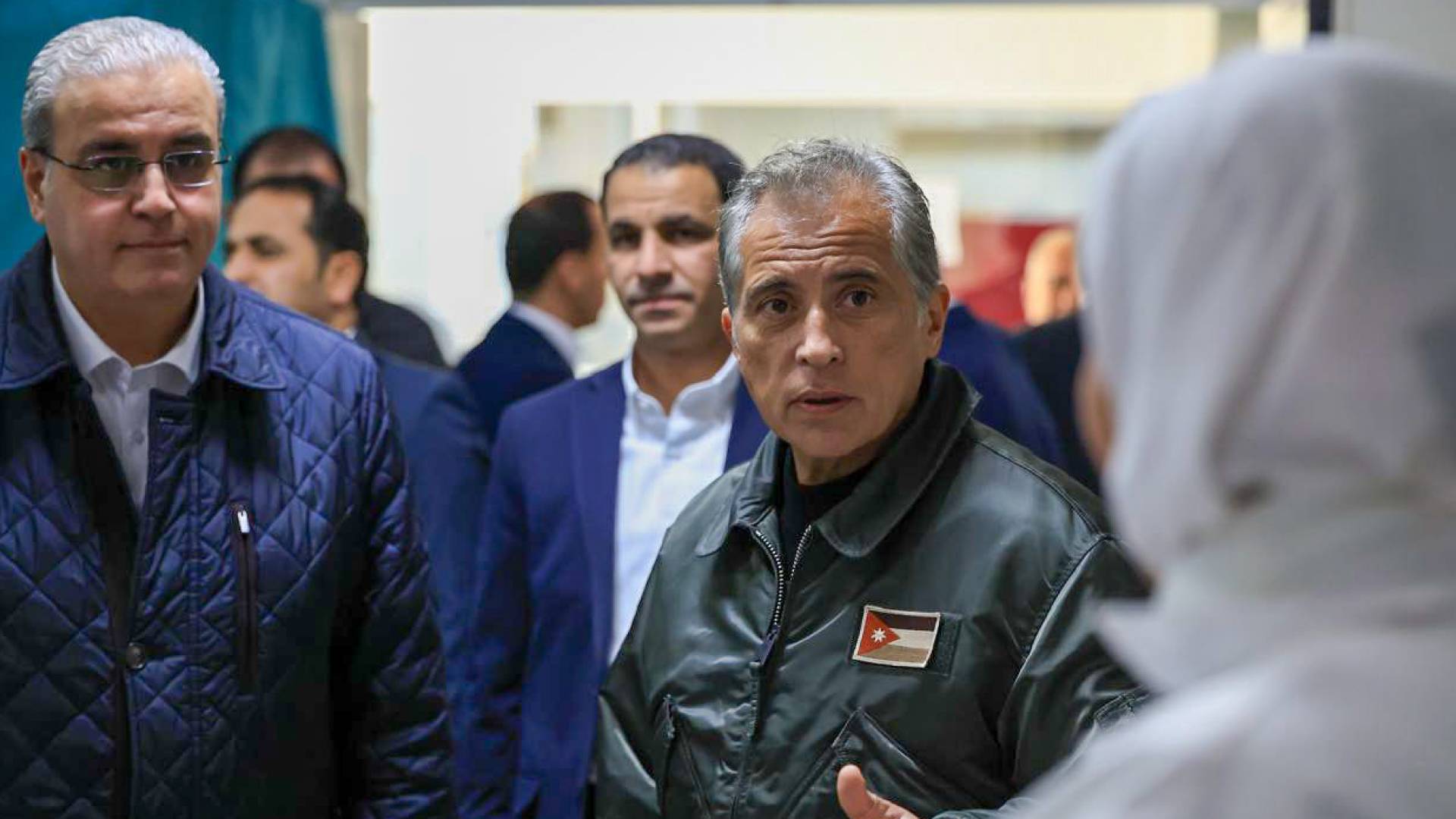  رئيس الوزراء يتفقد "صحي المفرق"  