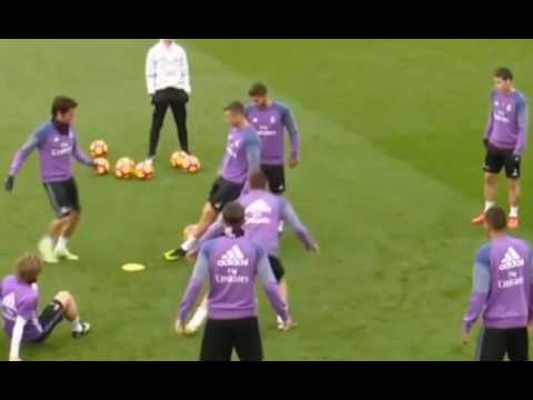 بالفيديو ..  كوينتراو  يهرب من رونالدو في تدريب الريال
