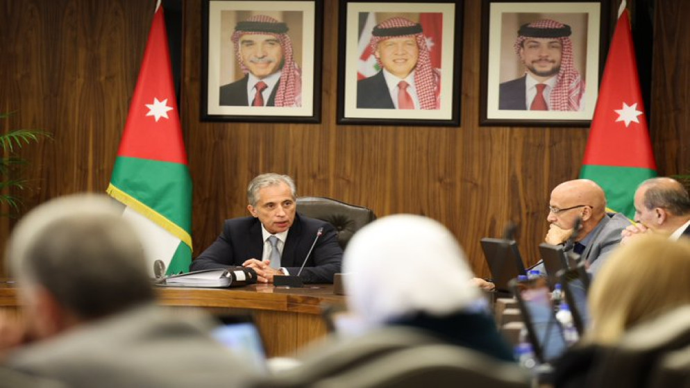 الحكومة تمدد فترة تجديد رخص المهن حتى 30 حزيران من دون ترتيب غرامات