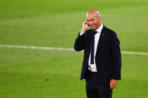 زيدان يريد من ميسي البقاء مع برشلونة