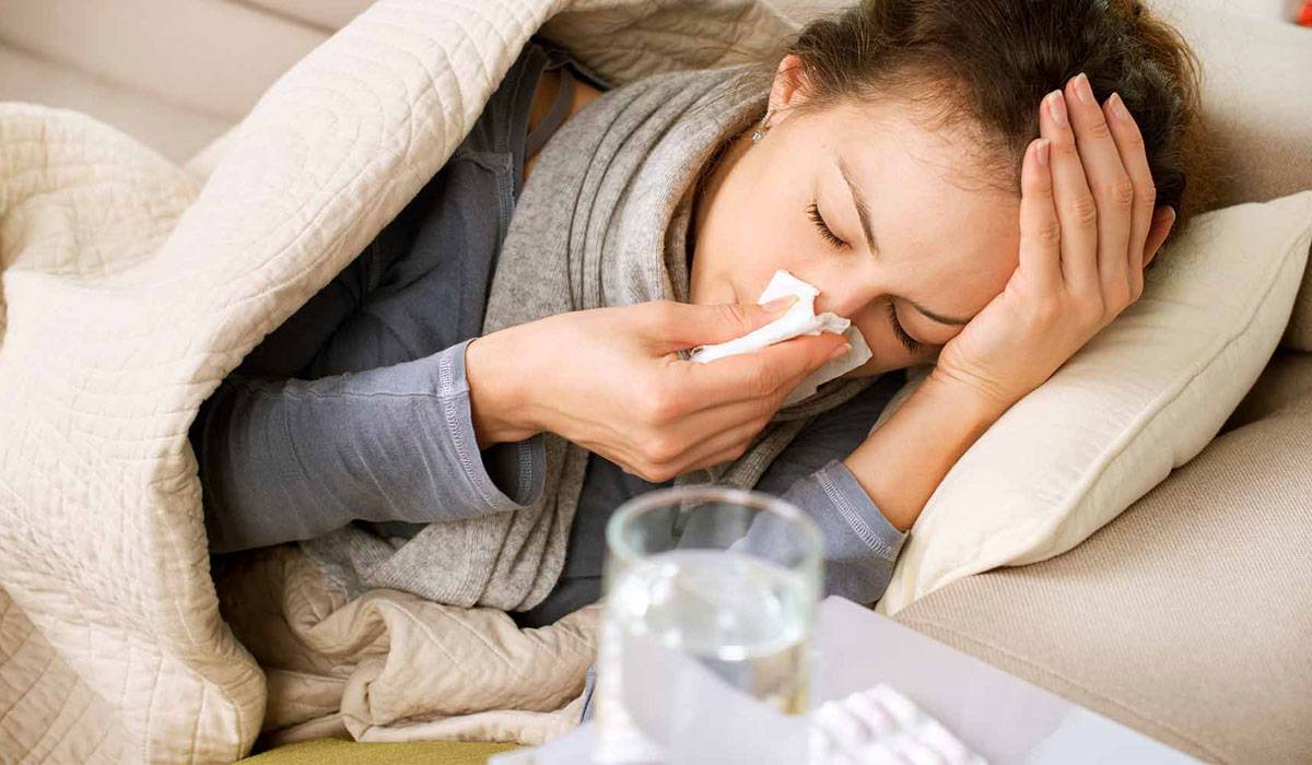 بالفيديو  ..  5 طرق منزلية لعلاج سيلان الانف