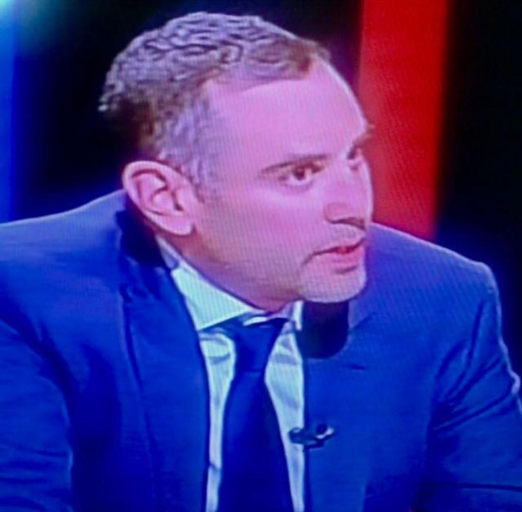 المشهد باختصار ..  التسمم والرقابة 