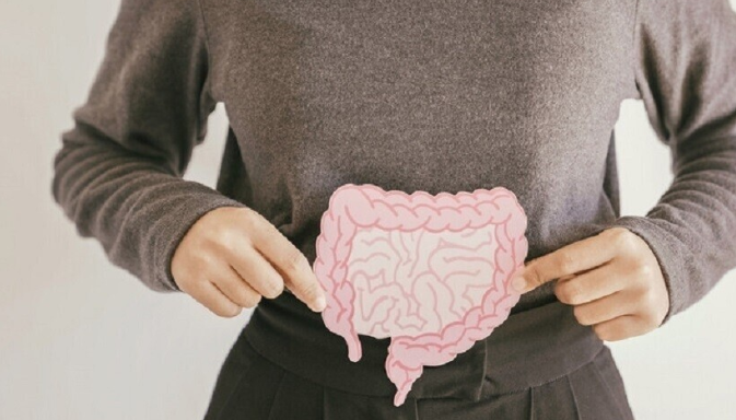 سر الظهور أصغر بعشر سنوات