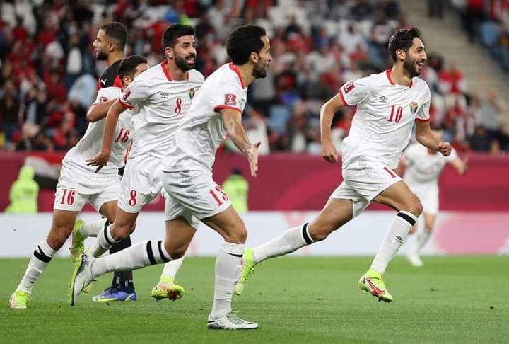 "النشامى" يُمتع أمام مصر وينهي الشوط الأول بالتعادل