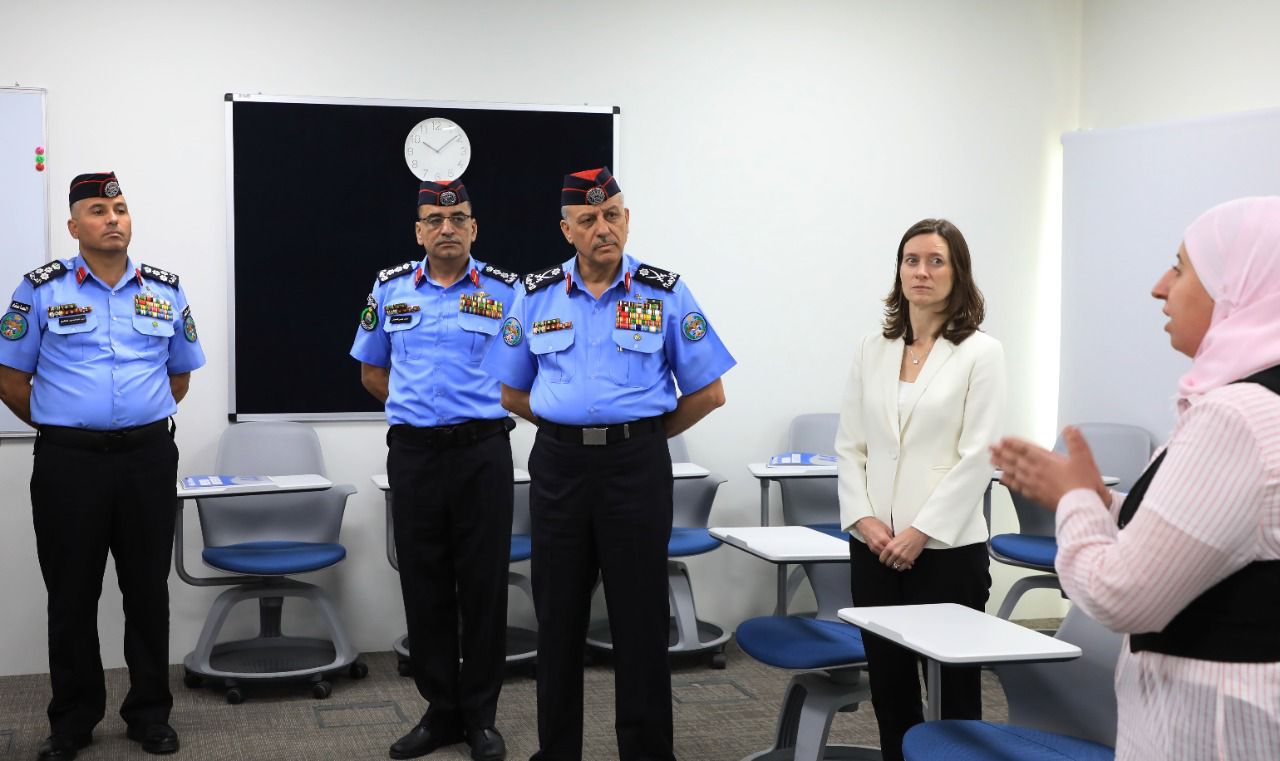 مدير الأمن العام يفتتح مبنى أكاديمية القيادة 