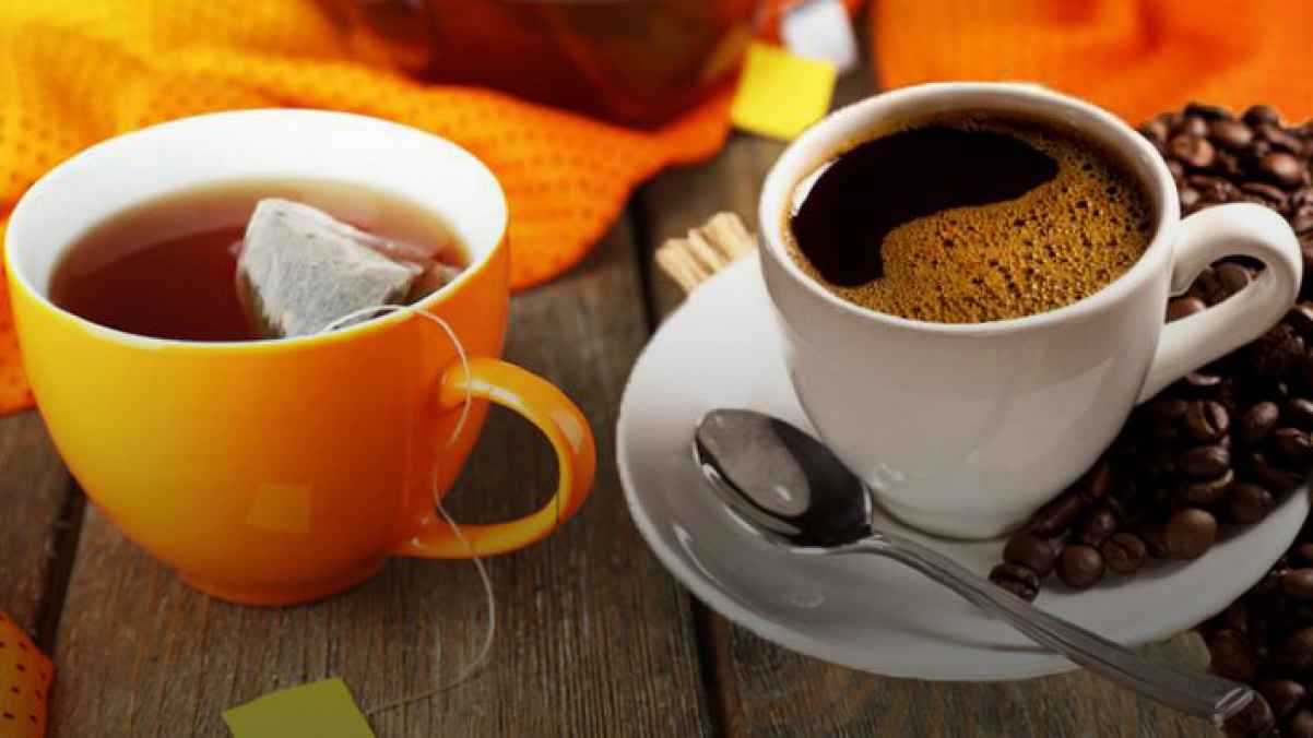 أضرار شرب القهوة والشاي على الريق