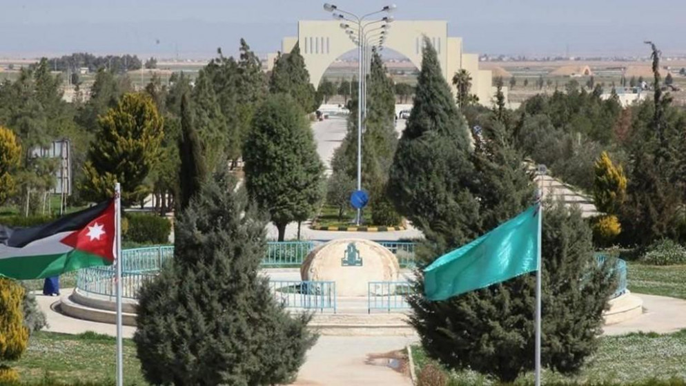  جامعة آل البيت تحول دوام الطلبة "عن بُعد" نظرا للظروف الجوية