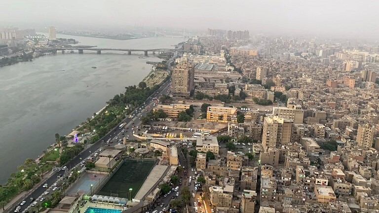 حقيبة يد نسائية تثير الرعب في مركز اتصالات مصري