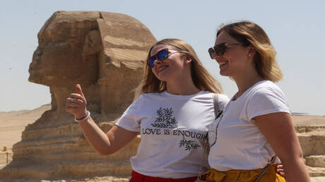 مصر ترفع أسعار تأشيرة دخول البلاد