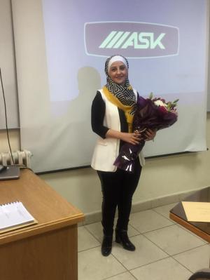 ايناس الشمايلة .. مبارك الماجستير 