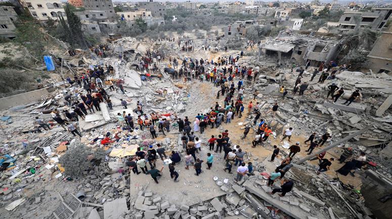 7 شهداء و23 مصابًا في غارتين للاحتلال على خيم النازحين بغزة