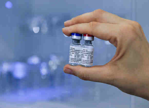 شركات الأدوية الغربية قد تخسر عشرات المليارات إذا انفردت روسيا ببيع اللقاح ضد كورونا فيروس  ..  تفاصيل